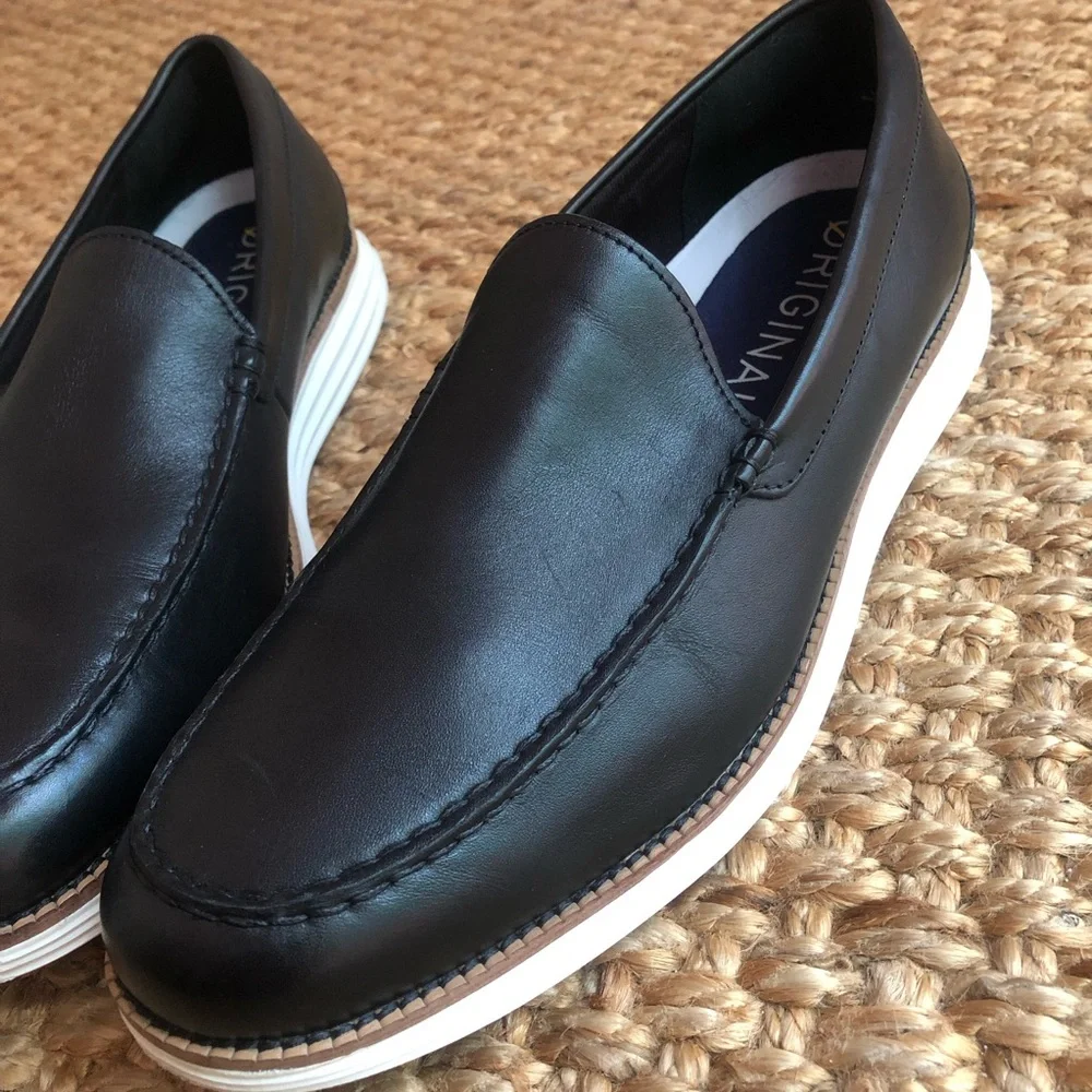 Cole Haan Original Grand OS Venetian Loafer. Black Leather. Size 11.5 M